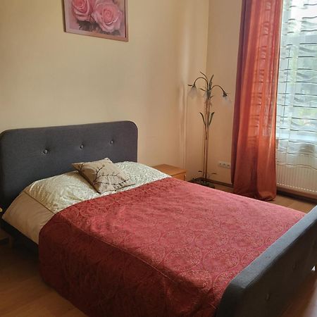 Apartment Near St. Elizabeth Church Lviv Kültér fotó