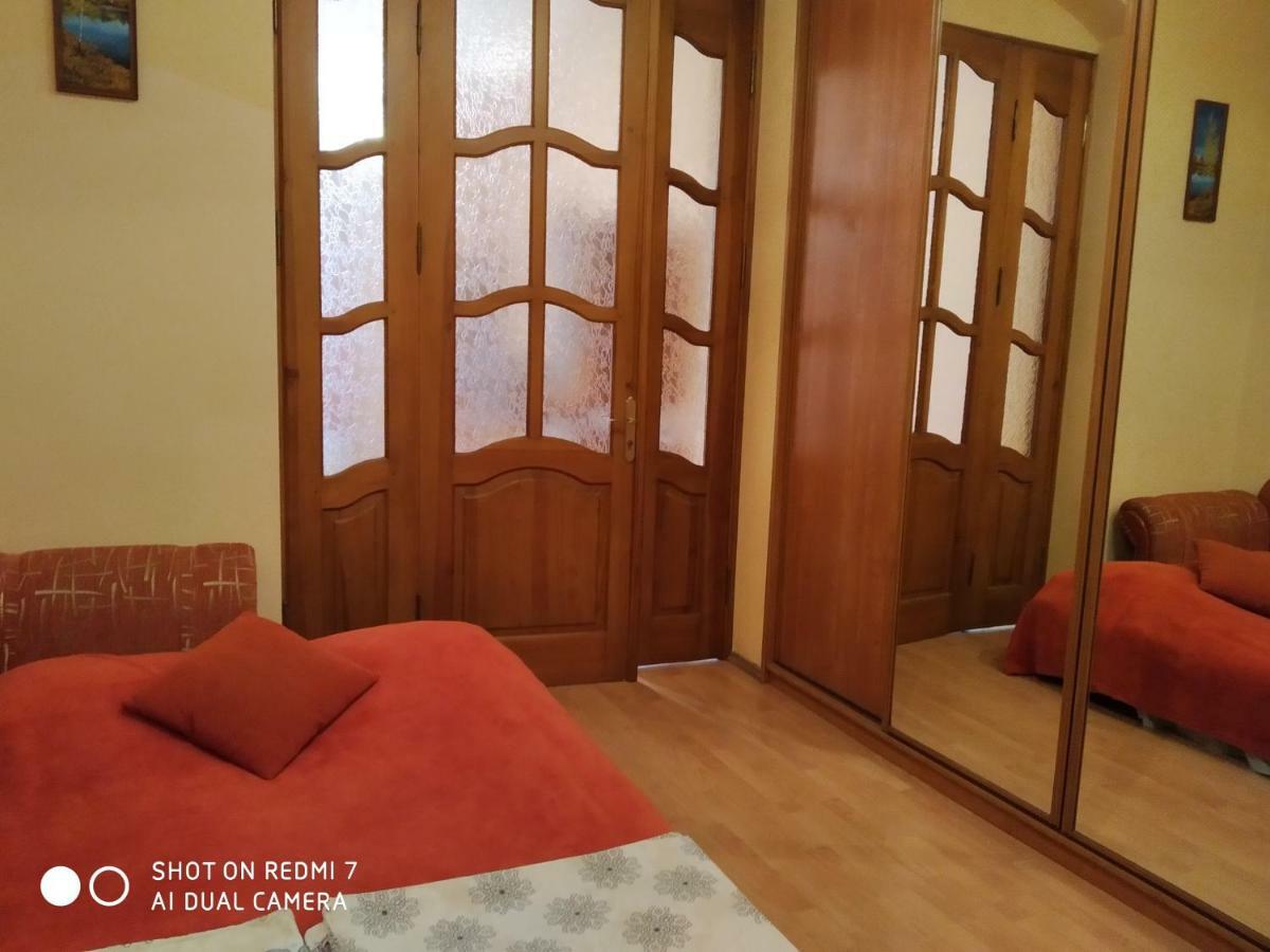 Apartment Near St. Elizabeth Church Lviv Kültér fotó